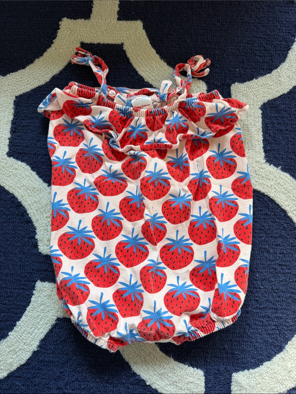 Hanna Andersson girls strawberry romper bubble size 2